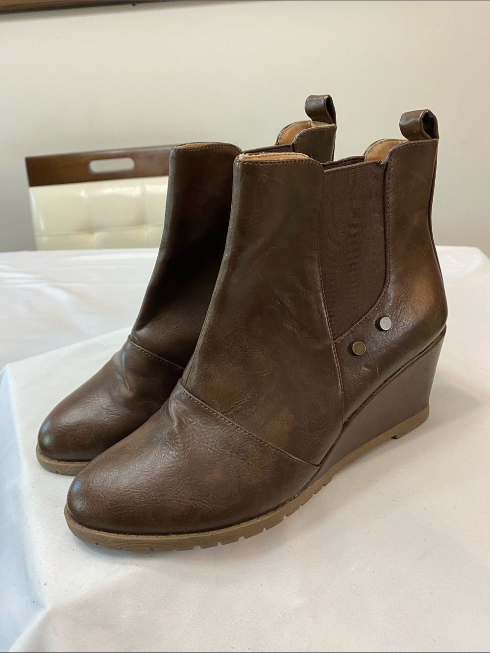Source Unknown Brown Wedge Ankle Boots